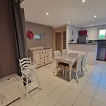 Pavillon 3 Dans Avec Piscine
