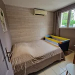 Pavillon 3 Dans Avec Piscine