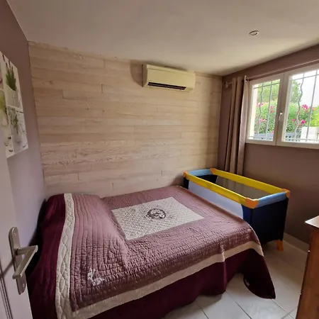 Holiday home Pavillon 3 Dans Avec Piscine *