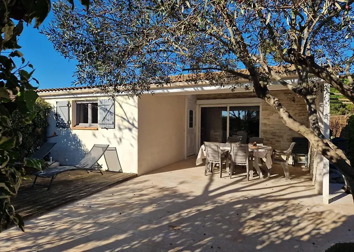 Pavillon 3 Dans Avec Piscine