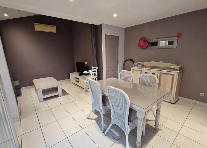 Pavillon 3 Dans Avec Piscine Casa de Férias *