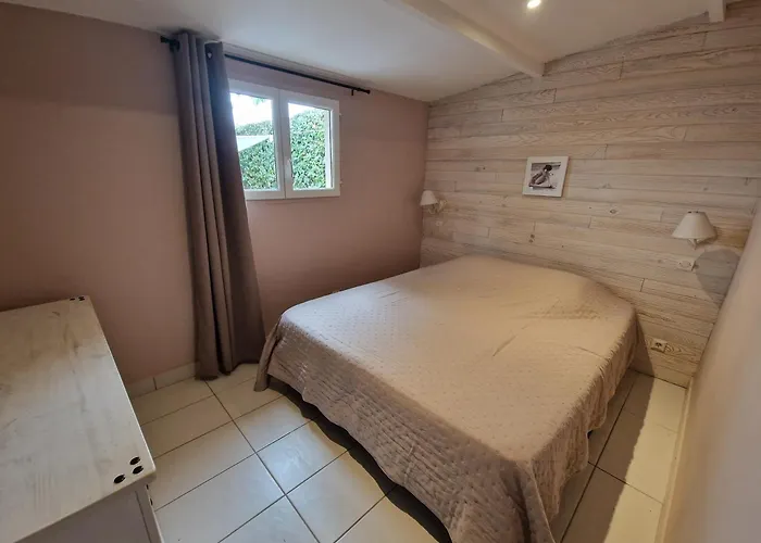 Pavillon 3 Dans Avec Piscine Casa de Férias Vendres