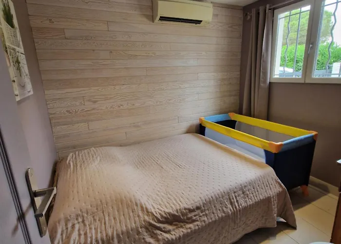 Pavillon 3 Dans Avec Piscine